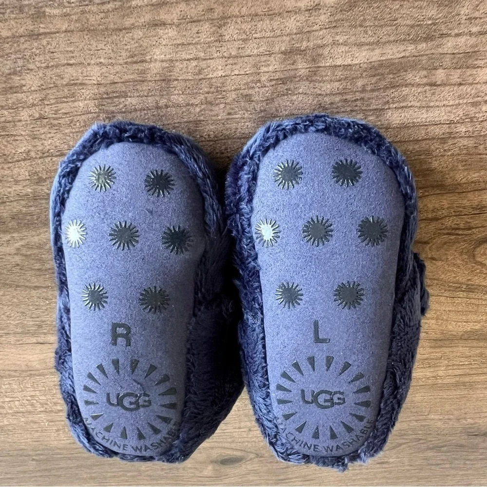 UGG Bixbee Baby Navy Booties Size 6-12 Months SKU#241201